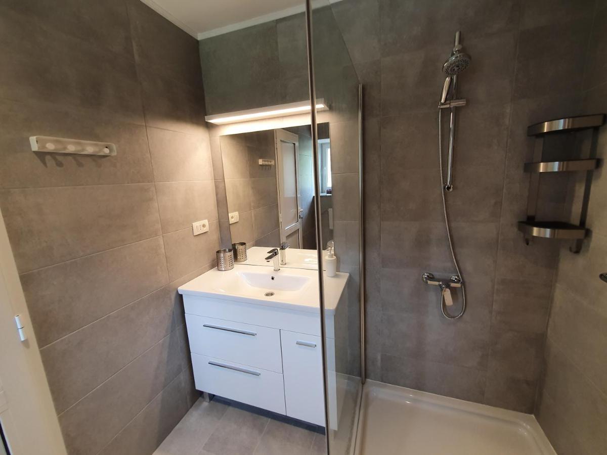 Relax House Rosemary Apartman Draga Bašćanska Kültér fotó